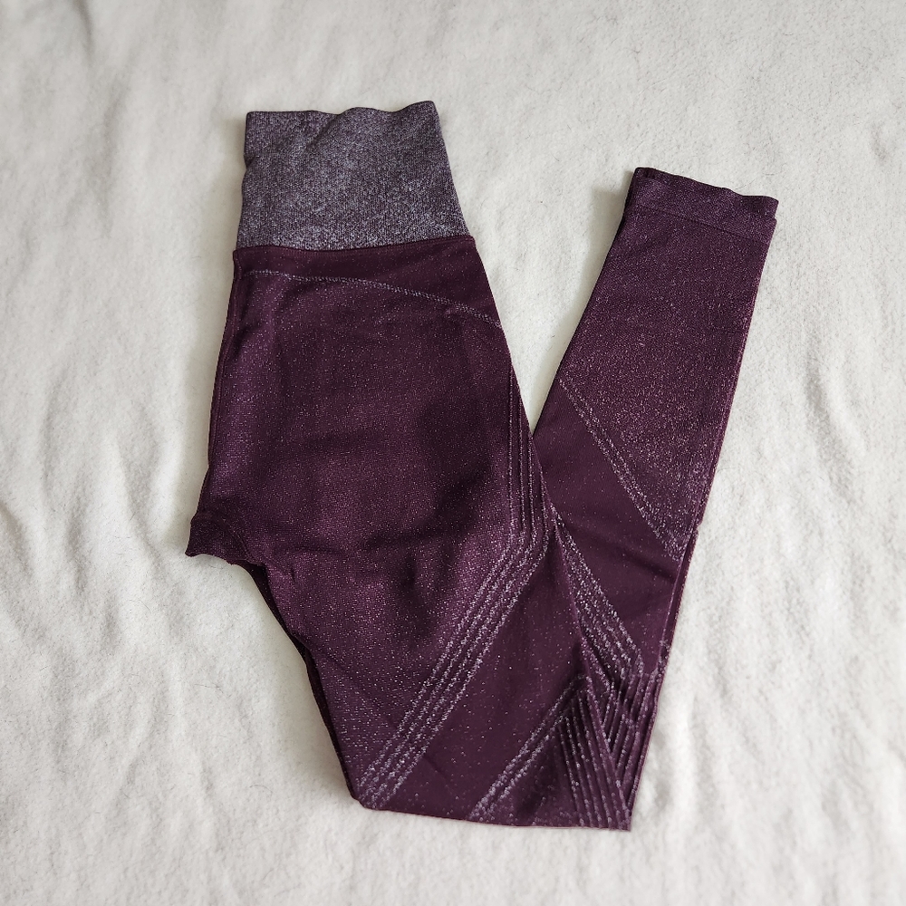 Athleta Twilight Tight Antique Burgundy Seamless Leggings Size Small